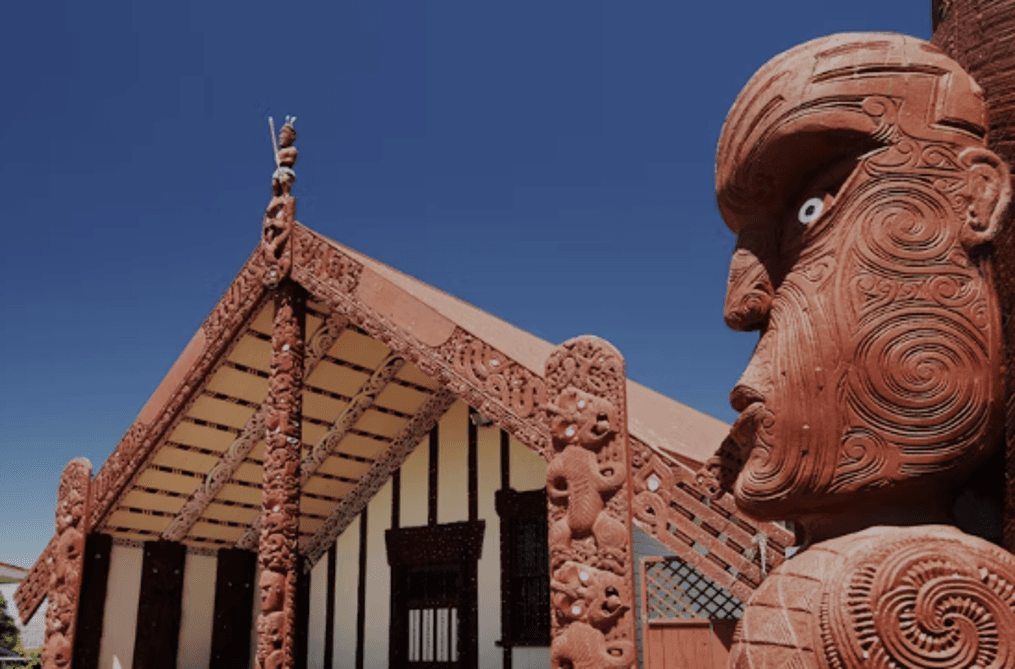 Māori carving